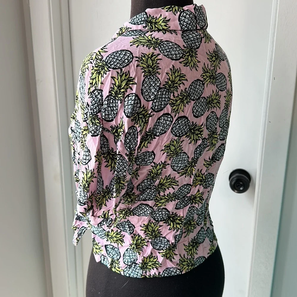Small pineapple crop top - Picture 3 of 3